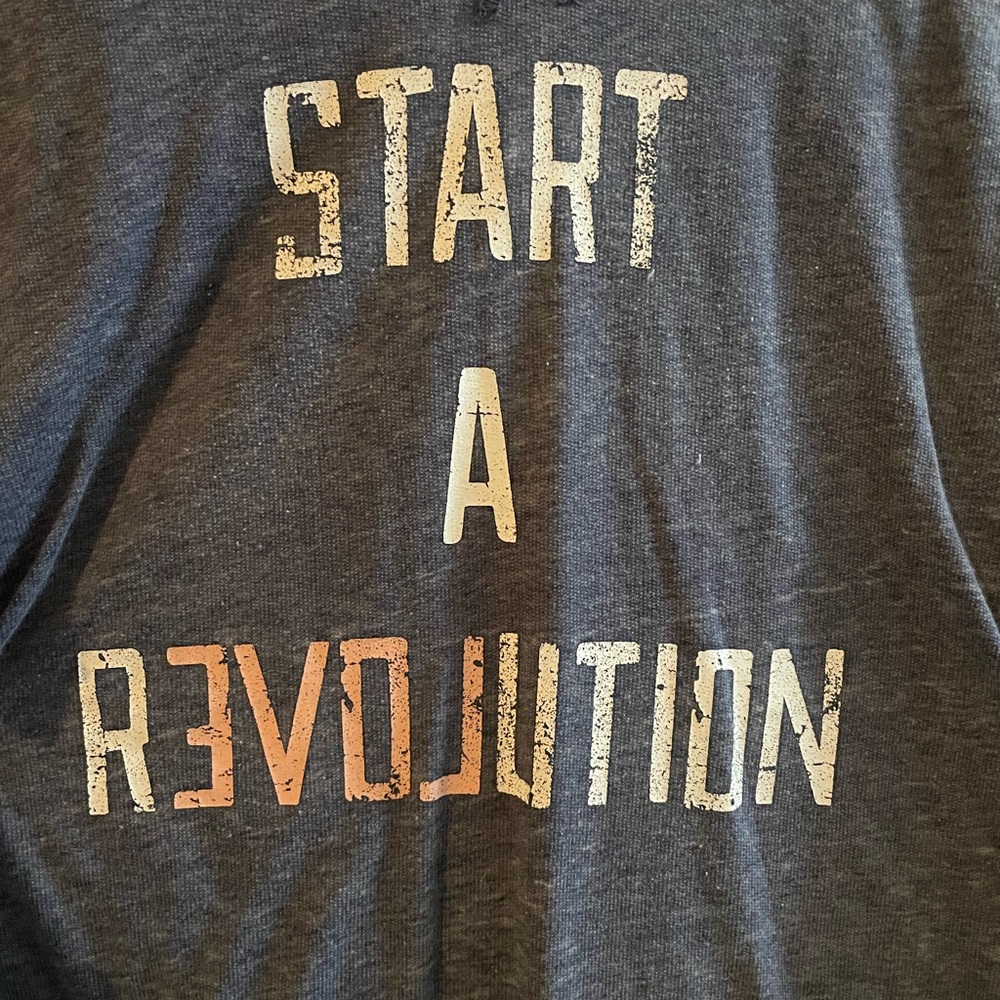 Revolution Top - Picture 2 of 4